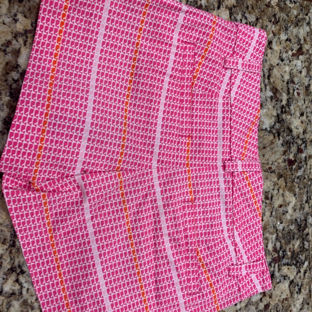 Vineyard Vines shorts